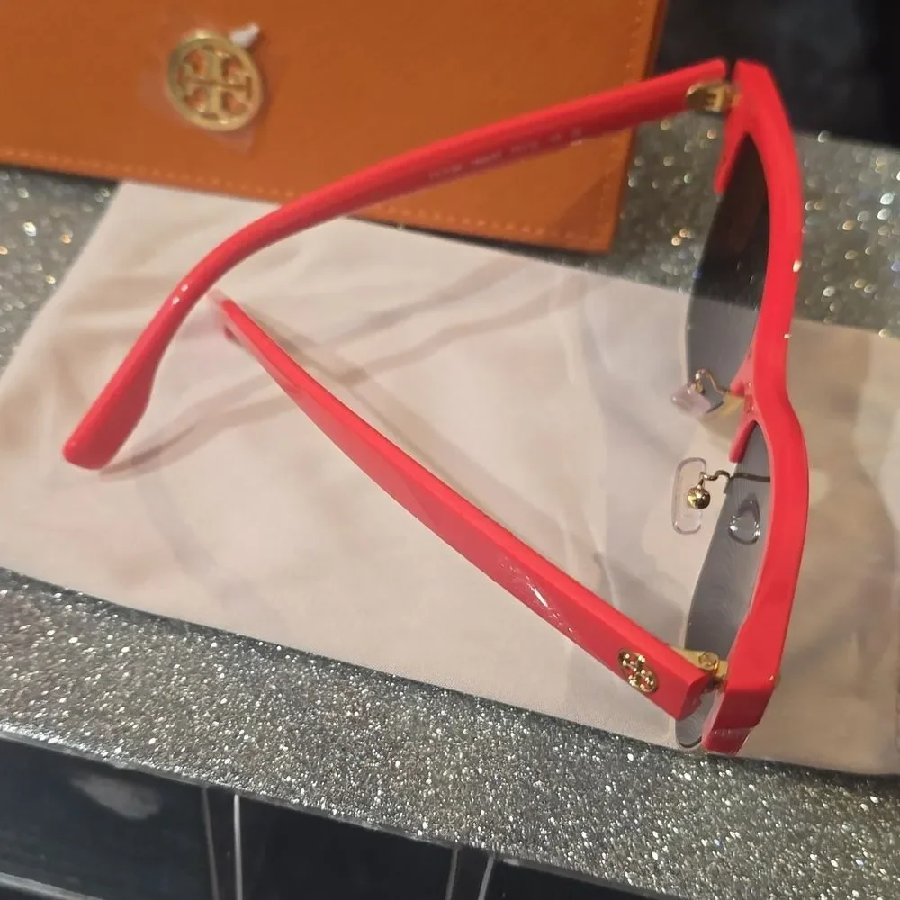 Tory‎ Burch Miller Cat-Eye Sunglasses- Coral/Dark Grey